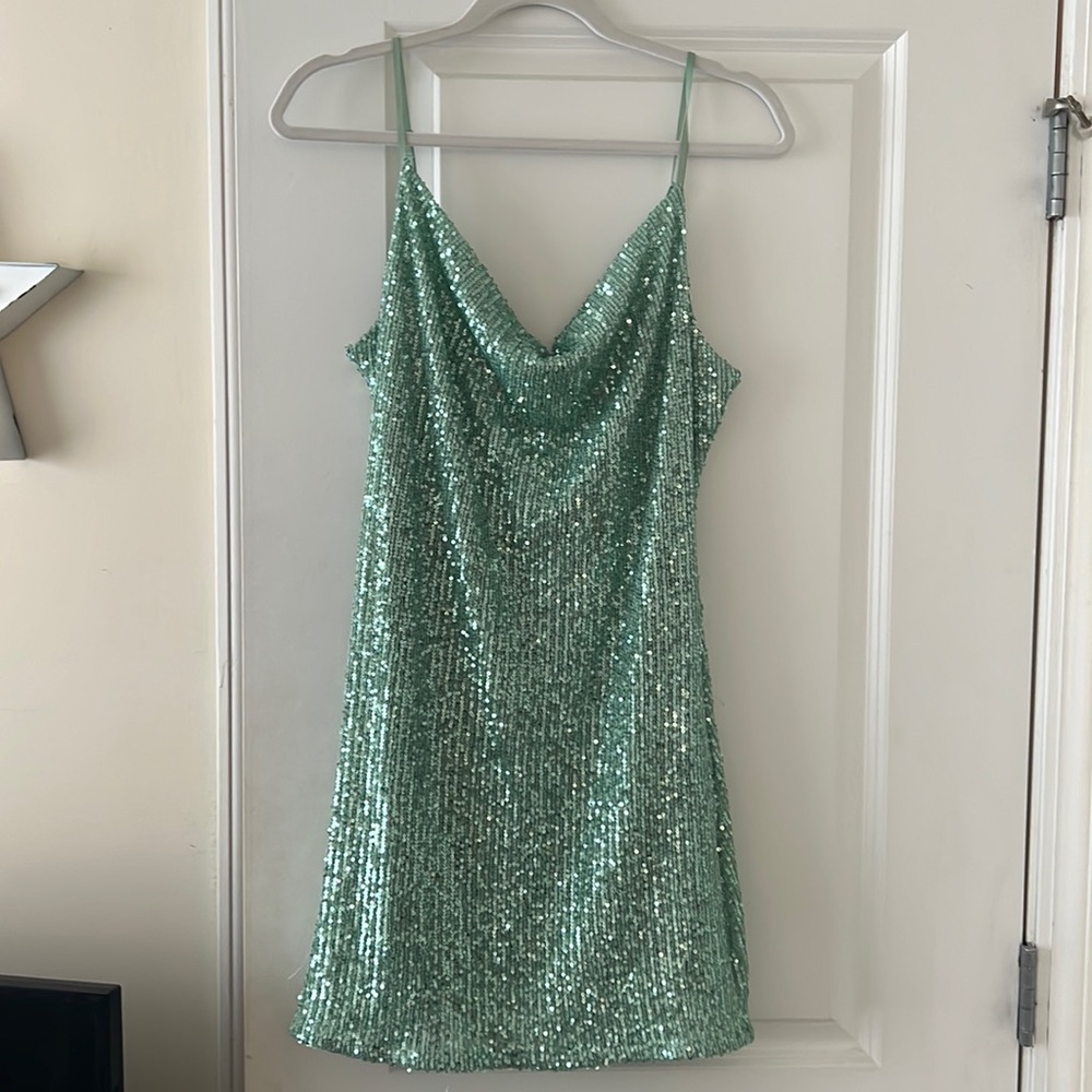 Green sequin semi-formal dress NWT